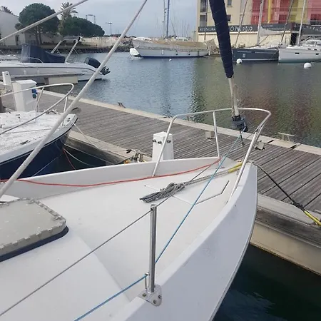 Botel Evasion Unique Sur Notre Voilier Au Cap D Agde