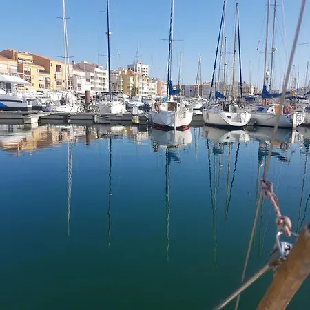 Botel Evasion Unique Sur Notre Voilier Au Cap D *