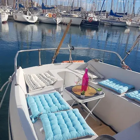 Botel Evasion Unique Sur Notre Voilier Au Cap D *